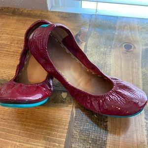 Tieks in Ruby Red, Size 8